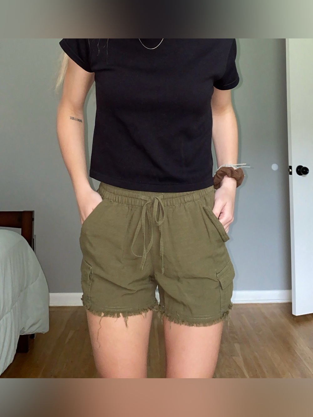 a.n.a Olive Green Drawstring Frayed Cargo Shorts - Women's